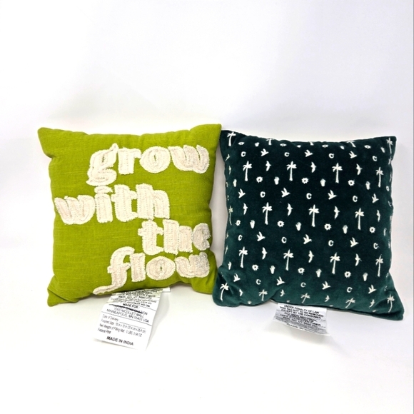 OPALHOUSE SET OF 2 DECORATIVE PILLOW JUNGALOW LIME GREEN HUNTER GREEN 10 X 10 - Picture 1 of 14